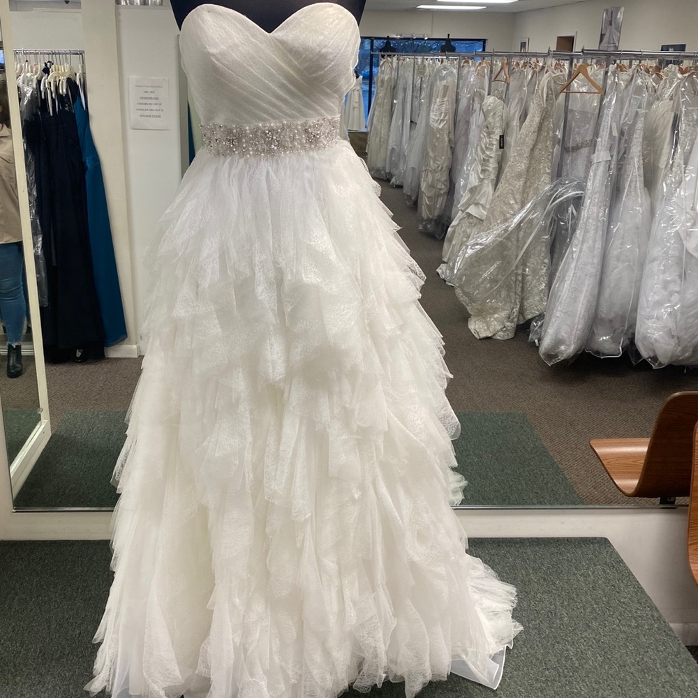 Ella Rosa Wedding Gown - Style BE195